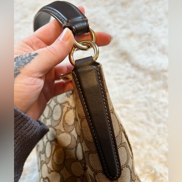 Coach c1757-f58284 East/West Celeste Hobo Signature Canvas  Shoulder Bag - Picture 10 of 14